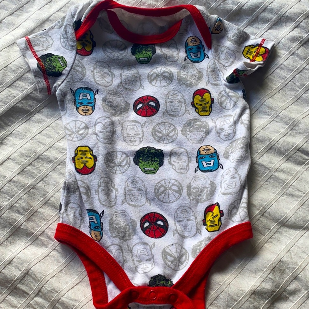 🌟 Marvel Avengers Onesie 🌟